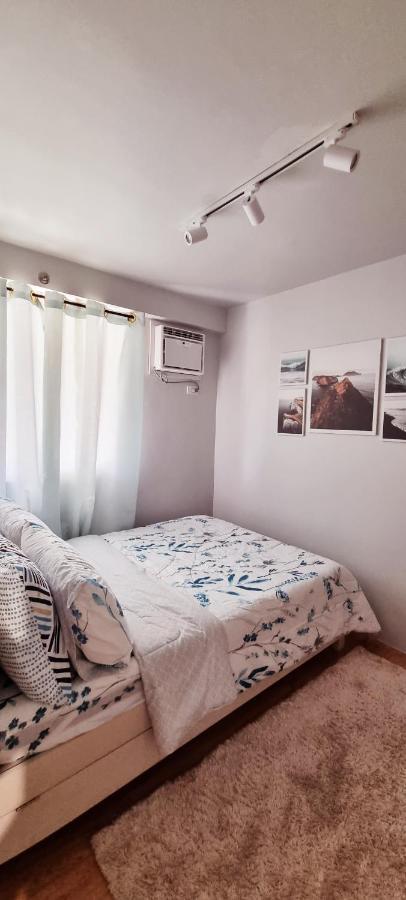Davao City Mikaela'S Crib- 1 Bedroom Flat @ Arezzo Place Condominium מראה חיצוני תמונה