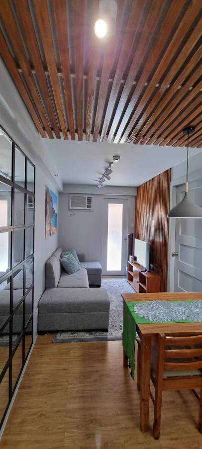 Davao City Mikaela'S Crib- 1 Bedroom Flat @ Arezzo Place Condominium מראה חיצוני תמונה